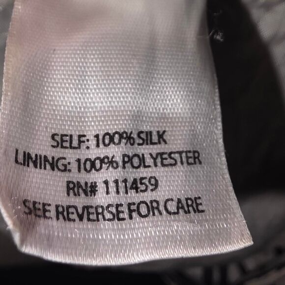 White House Black Market 100% Silk Baroque Print Blouse Fitted Peplum S - Picture 4 of 4